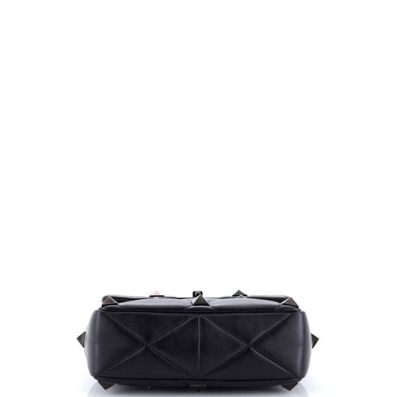 Valentino Garavani Medium Roman Stud Flap Bag Quilted Leather - Picture 4 of 6